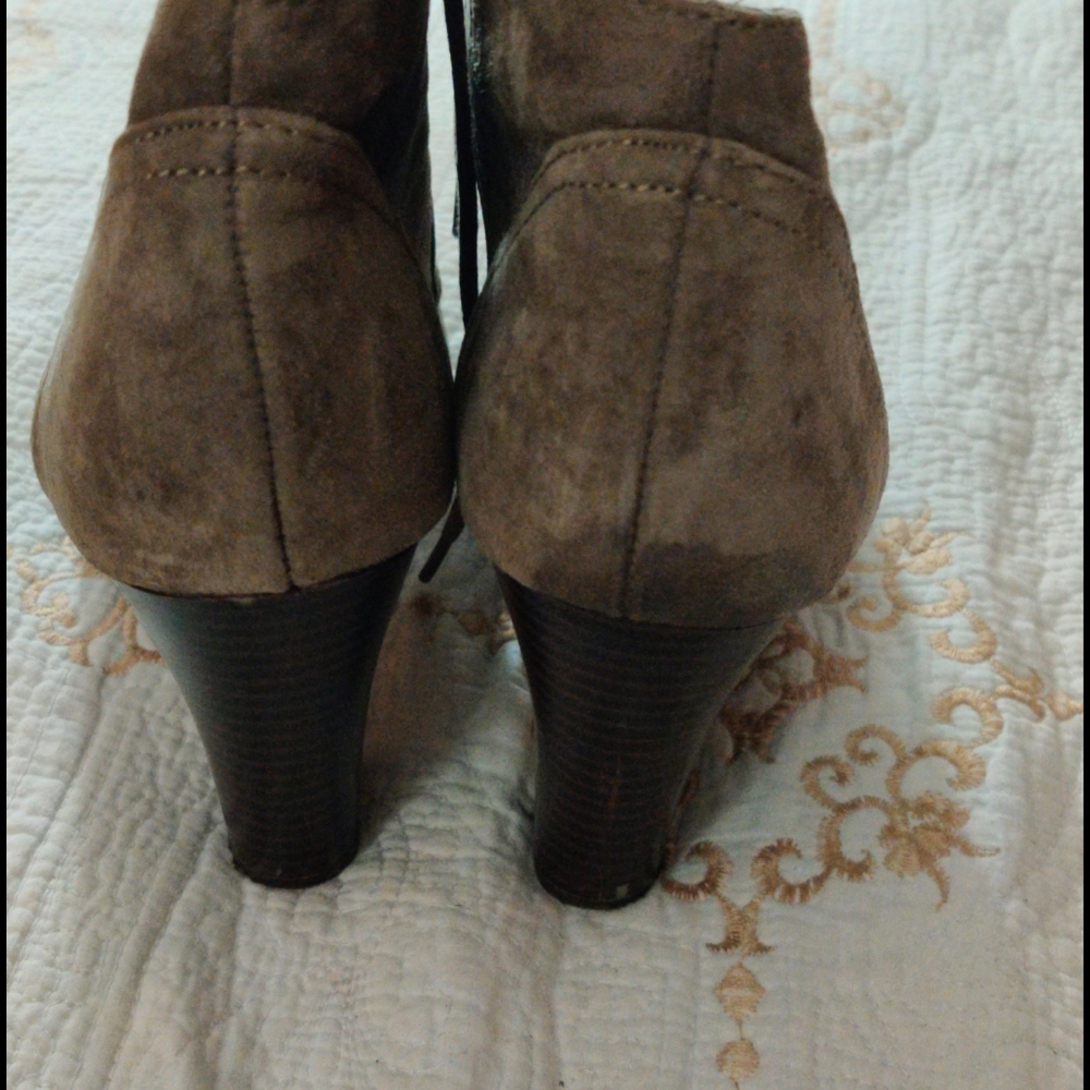 Shoes - Picture 3 of 3